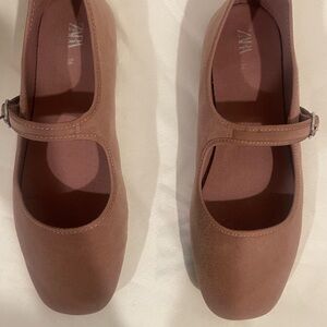 Zara Velvet Effect Buckle Ballet Flats